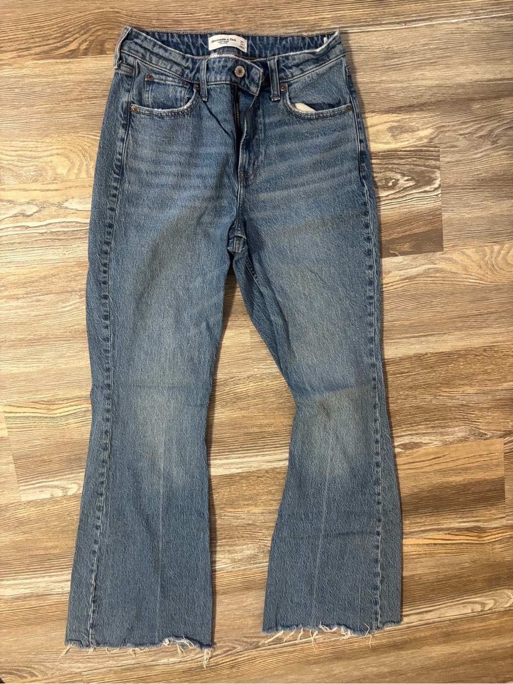 Abercrombie and Fitch High Rise Flare Curve Love Jeans - 27/4